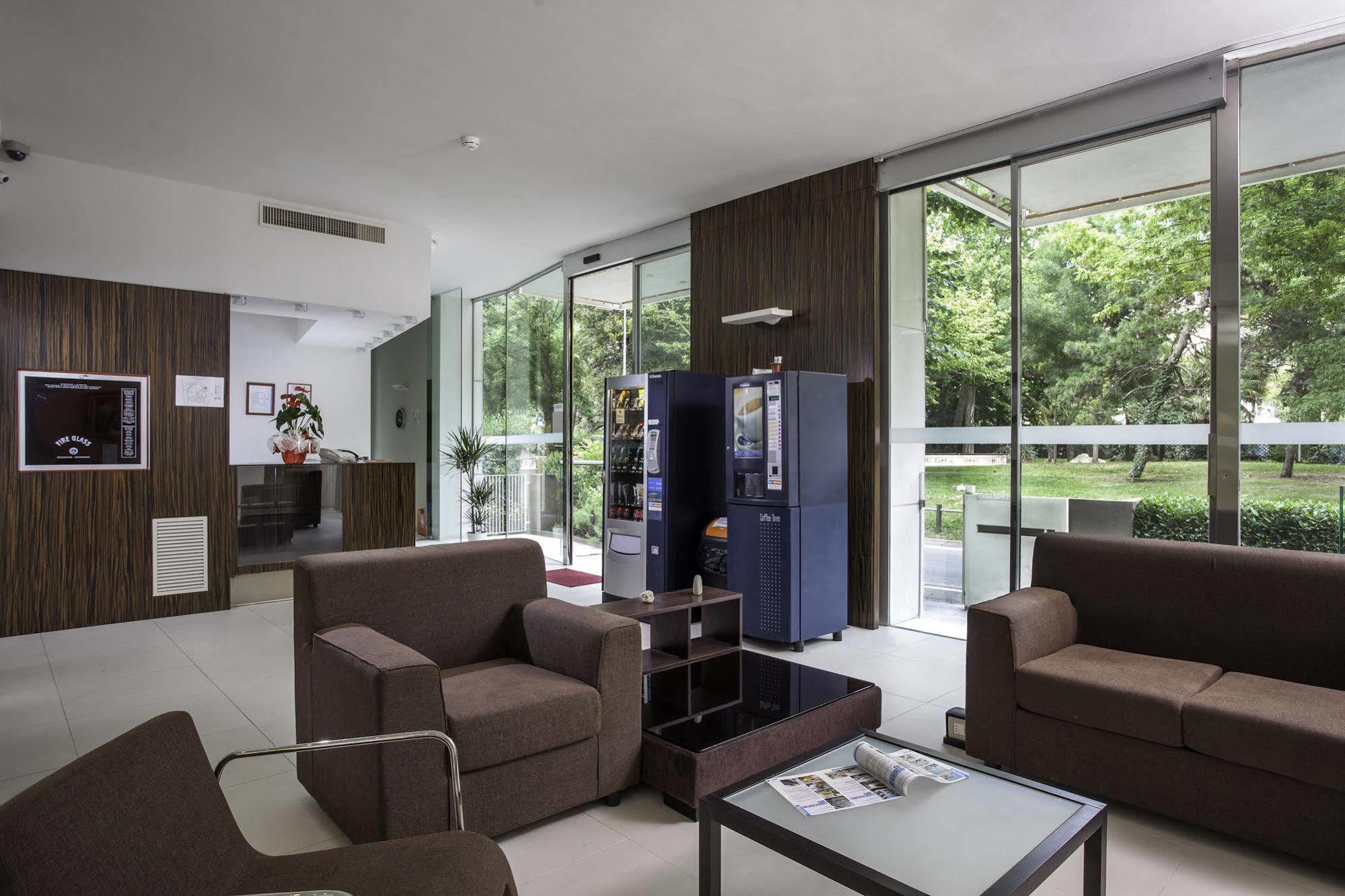 Residence Delfina 里米尼 外观 照片